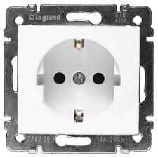 Legrand 774420 Valena Topraklı Priz Beyaz